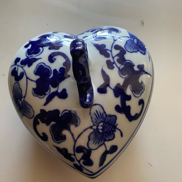 Jewelry box - Picture 4 of 4